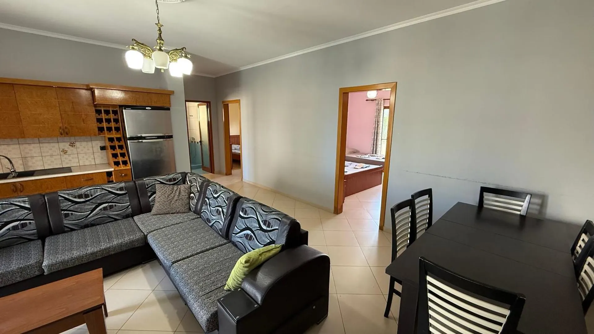 Illyrian Hotel Lezhë 0*,  Albânia